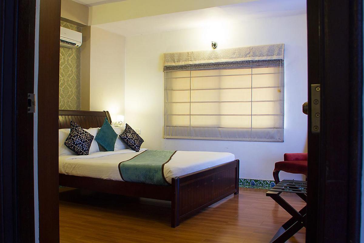 Orchid Suites - A Boutique Hotel Bangalore Off Residency Road Екстериор снимка