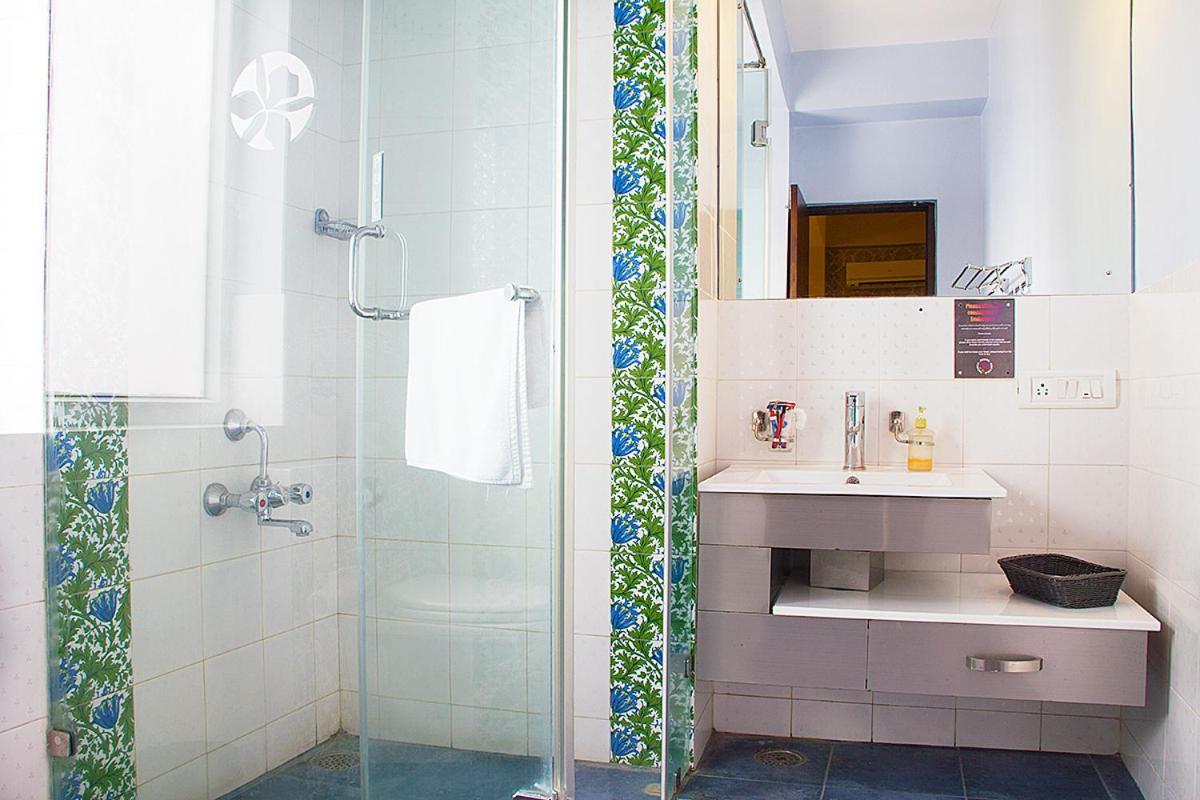 Orchid Suites - A Boutique Hotel Bangalore Off Residency Road Екстериор снимка