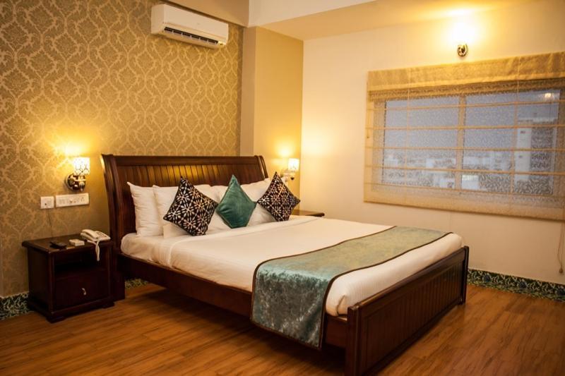 Orchid Suites - A Boutique Hotel Bangalore Off Residency Road Екстериор снимка