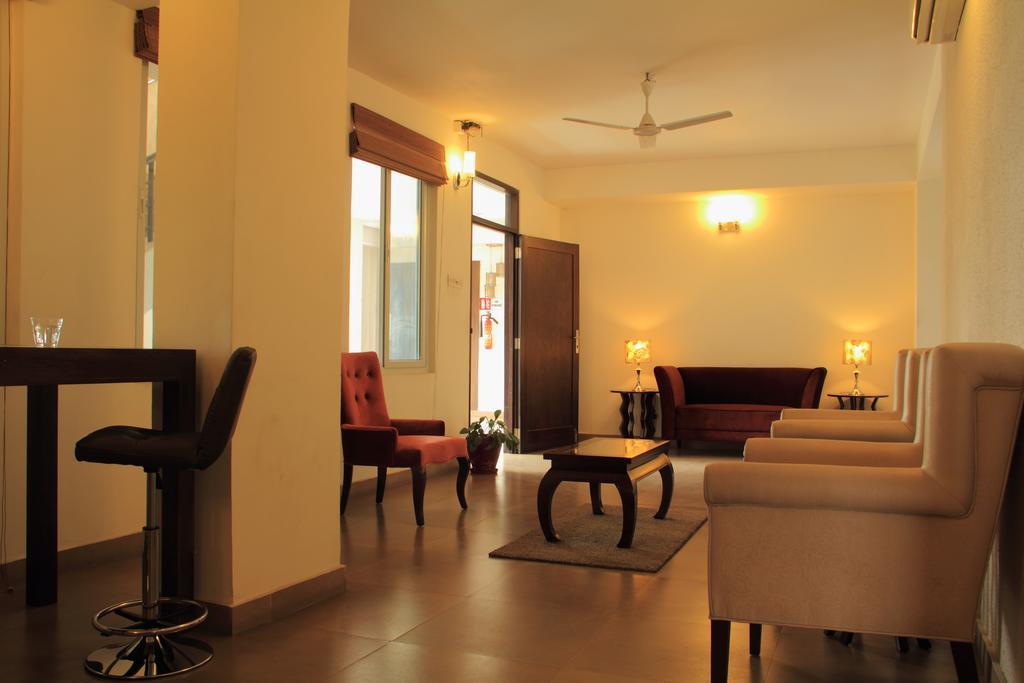 Orchid Suites - A Boutique Hotel Bangalore Off Residency Road Екстериор снимка