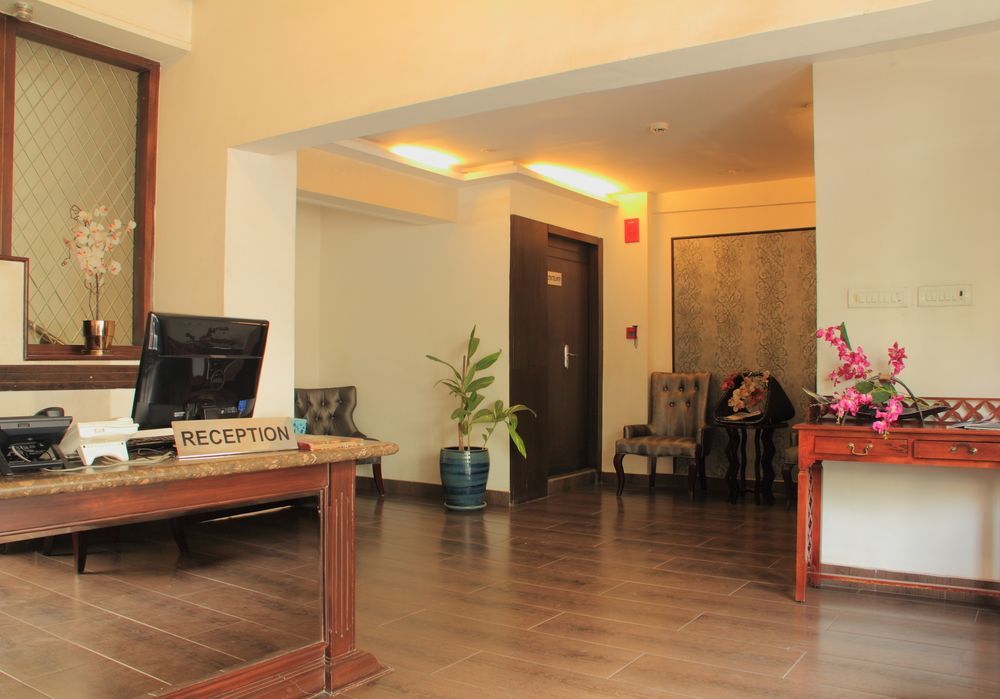 Orchid Suites - A Boutique Hotel Bangalore Off Residency Road Екстериор снимка